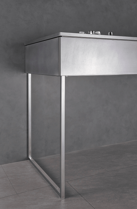 ワークトップとフレーム、線を揃えるという美しさ。