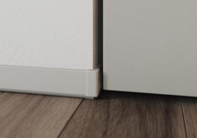 枠と幅木の納まりについて